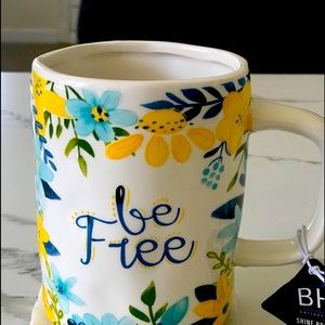 BE FREE and SHINE 18 oz MUG